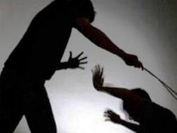 रामपुर में दो युवकों की पिटाई का वीडियो वायरल, सर्राफा कारोबारियों पर बेरहमी से पीटने का आरोप