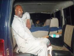 मेरठ पुलिस ने 25000 रुपये के इनामी बदमाश को किया गिरफ्तार, दो अपराधी फरार