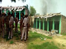 फतेहपुर गोमांस मामला: पुलिस की लापरवाही उजागर, कोतवाल और एसआई निलंबित