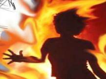 बुलंदशहर: पुलिस के रवैये से नाराज युवक ने कल्क्ट्रेट परिसर में आत्महत्या की कोशिश की