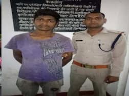 नोएडा: बच्चा चुराकर भाग रहे युवक को लोगों ने पकड़ा, खंभे से बांधकर की पिटाई