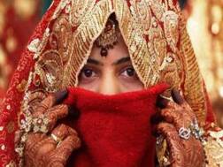 मुरादाबाद: घरवालों को खिलाया नशीला खाना, लुटेरी दुल्हन नगदी जेवर लेकर हुई फुर्र