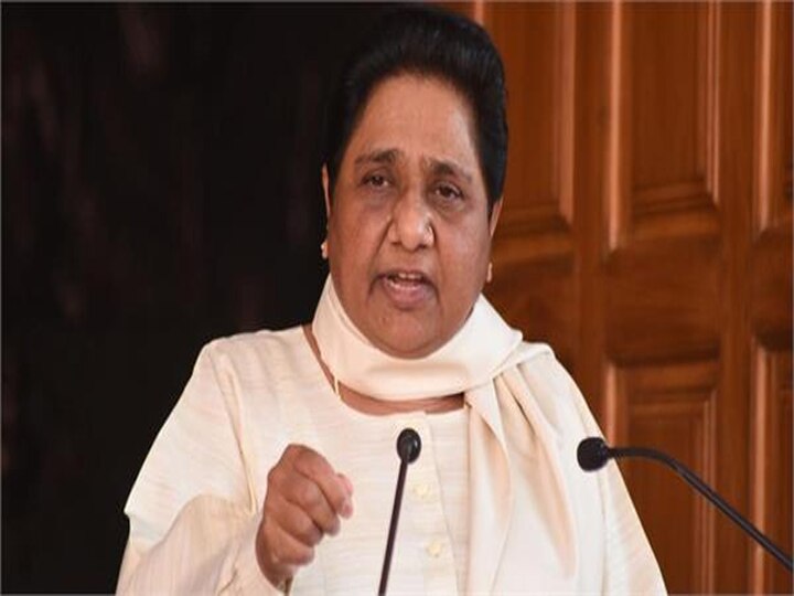 BSP Chief Mayawati take on UP Government on Migrant workers मायावती का यूपी सरकार पर निशाना, 'एमओयू साइन करना सरकार का छलावा अभियान'