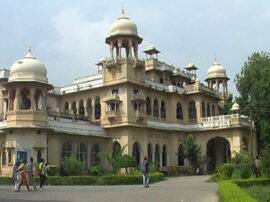 इलाहाबाद सेंट्रल युनिवर्सिटी में रैगिंग का एक और मामला, हाई लेवल कमेटी करेगी जांच इलाहाबाद सेंट्रल युनिवर्सिटी में रैगिंग का एक और मामला, हाई लेवल कमेटी करेगी जांच