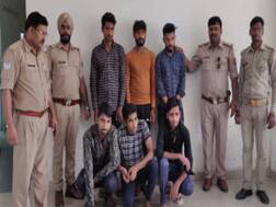 नोएडा पुलिस को मिली बड़ी कामयाबी, 6 बदमाशों को किया गिरफ्तार, लूट के 10 मोबाइल बरामद