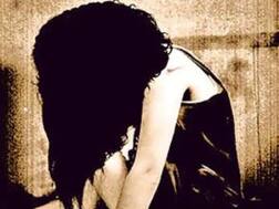 बागपत: चचेरे भाई ने तीन साल की बच्ची के साथ किया बलात्कार, वारदात के बाद आरोपी फरार