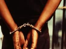 ग्रेटर नोएडा पुलिस के हत्थे चढ़े इनामी बदमाश, आधा दर्जन से ज्यादा मुकदमे दर्ज थे