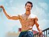Lockdown के दौरान अपनी फिटनेस को बनाए रखने के लिए फुटबॉल खेल रहे हैं Tiger Shroff