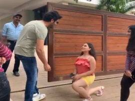 कार्तिक आर्यन की दीवानी इस लड़की ने कर दिया ऐसा काम, वीडियो हो रहा है वायरल कार्तिक आर्यन की दीवानी इस लड़की ने कर दिया ऐसा काम, वीडियो हो रहा है वायरल