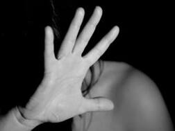 ग्रेटर नोएडा में महिला पुलिसकर्मी से रेप, आरोपी ने बनाया अश्लील वीडियो