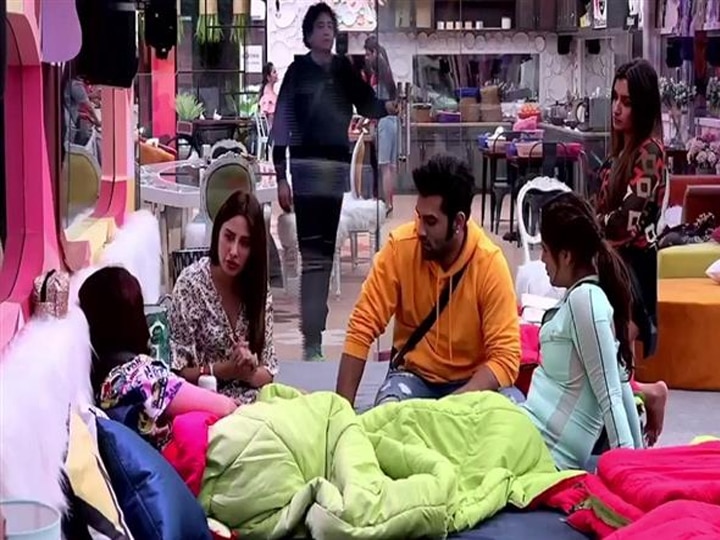 Bigg Boss 13: पारस का ये बर्ताव देखकर आकांक्षा पुरी ने शो देखना छोड़ा, कही ये बात...