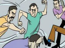 पुरानी रंजिश को लेकर दो पक्षों में खूनी झड़प, चार घायल, एक की हालत गंभीर