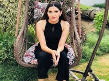 Sapna Choudhary ने दो साल में छोड़ा देसी लुक, गांव की छोरी बनी ग्लैमरस एक्ट्रेस