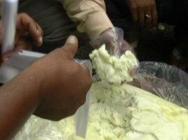 फेस्टिव सीजन में मिलावटी चीजों से करें परहेज, प्रशासन की तरफ से की जा रही है बड़ी कार्रवाई