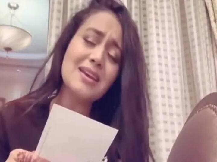 नेहा कक्कड़ ने सोशल मीडिया से लिया ब्रेक