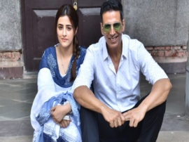 Akshay Kumar और Nupur Sanon का गाना 'Filhal' बना यूट्यूब पर सबसे तेजी से 100 मिलियन व्यूज पाने वाला वीडियो Bollywood star Akshay Kumar and Nupur Sanon song Filhall has broken world record by becoming the fastest Indian music video to reach 100 million views on YouTube Akshay Kumar और Nupur Sanon का गाना 'Filhal' बना यूट्यूब पर सबसे तेजी से 100 मिलियन व्यूज पाने वाला वीडियो