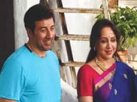 Bollywood Actress Hema Malini opens Up about her relationship with Sunny Deol in her Autobiography Hema Malini और Sunny Deol के बीच बंद हुई बातचीत कैसे हो पाई थी शुरू