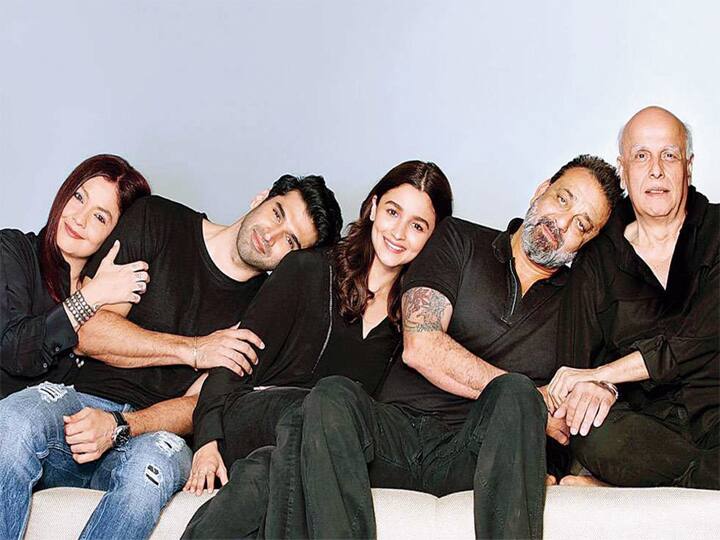 'सड़क 2' का पोस्टर लॉन्च, सोशल मीडिया पर कुछ यूजर ने फिल्म के बॉयकट की कही बात 'Sadak 2' poster launched, some users said on social media about the film's boycott 'सड़क 2' का पोस्टर लॉन्च, सोशल मीडिया पर कुछ यूजर ने फिल्म के बॉयकट की कही बात