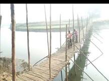 किसी ने नहीं सुनी पुकार..तब गांववालों ने ठाना...नदीं पर बना डाला पुल