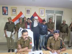 ग्रेटर नोएडा: फर्जी तरीके से सेना में कराते थे युवकों की भर्ती...पुलिस ने किया गोरखधंधे का भंडाफोड़