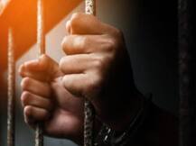 रामपुर: वर्दी पहनकर लोगों रौब झाड़ता था फर्जी इंस्पेक्टर, पुलिस के किया गिरफ्तार