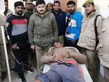 बाराबंकी: बैंक का स्ट्रांग रूम काट रहे बदमाश को पुलिस ने मुठभेड़ के बाद किया गिरफ्तार, दो फरार