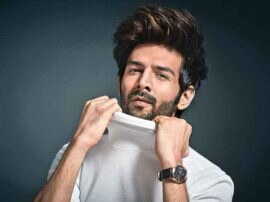 Bollywood Actor Kartik Aaryan Was Utensil and Aamir Khan Daughter Clean House Due to 21 days of Coronavirus Lockdown Coronavirus के चलते Aamir Khan की बेटी लगा रही हैं झाडू तो Kartik Aaryan धो रहे हैं बर्तन- देखें वायरल वीडियो