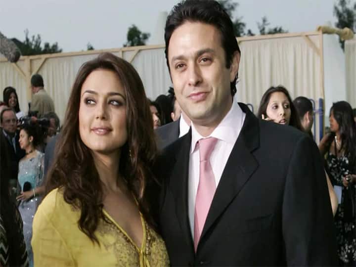 Bollywood के इन 7 स्टार्स ने ब्रेकअप के बाद एक-दूजे के खिलाफ उगला जहर और तोड़ दी सारी हदें