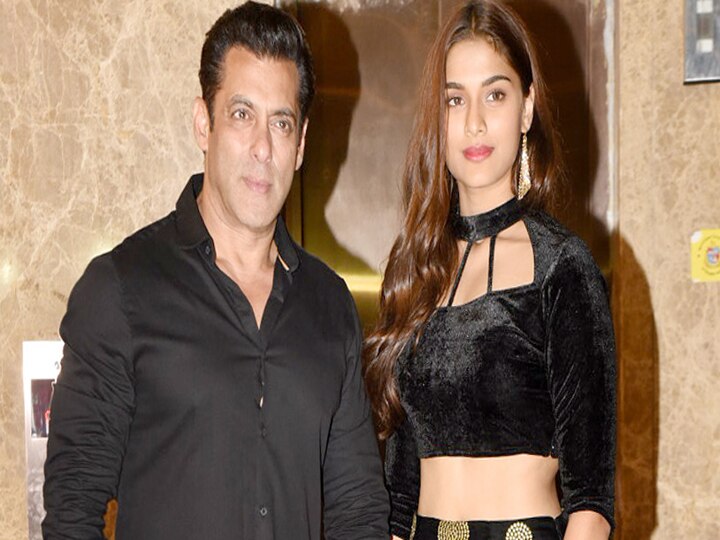 सोशल मीडिया पर वायरल हो रही है Salman Khan के साथ  Sai manjrekar के बचपन की तस्वीर