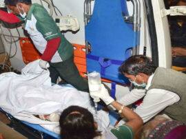 मौत से जंग हार गई उन्नाव की बेटी, पिता बोले- दौड़ाकर मारी जाए गोली, बहन ने कहा- नहीं हुआ इंसाफ know the reaction of unnao rape victim father after daughter death मौत से जंग हार गई उन्नाव की बेटी, पिता बोले- दौड़ाकर मारी जाए गोली, बहन ने कहा- नहीं हुआ इंसाफ