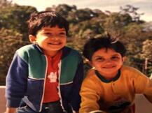 सोशल मीडिया पर खूब वायरल हो रही है इस सुपरस्टार के बचपन की तस्वीर, क्या आप पहचान सकते हैं कौन है ये?