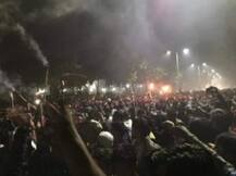 एएमयू के छात्रों ने नागरिकता संशोधन बिल का किया विरोध, गृहमंत्री अमित शाह को बताया मुस्लिम विरोधी