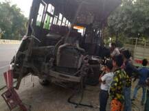 उन्नाव में भीषण सड़क हादसा, तेज रफ्तार बस ने पिकअप को मारी टक्कर, घायलों में 3 की हालत गंभीर