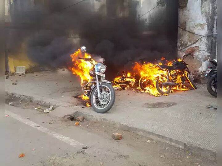 नागरिकता कानून: अवनीश अवस्थी ने टेलीकॉम विभाग को लिखा पत्र, 45 घंटे तक बंद की जाएं इंटरनेट सेवाएं