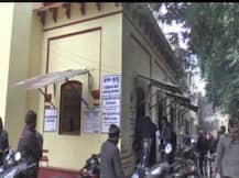 गोरखपुर में जन्म प्रमाणपत्र बनवाने की होड़, नागरिकता काननू को लेकर लोगों में दिखा डर