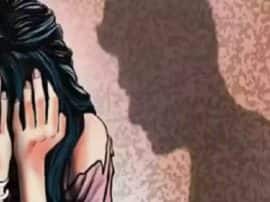 minor girl gang rape in etah uttar pradesh एटा में दलित लड़की के साथ गैंगरेप, शिकायत करने पर अरोपियों ने पीड़ित परिवार पर की फायरिंग