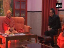 actor Govinda met UP CM Yogi Adityanath offered prayers at Gorakhnath Temple बॉलीवुड अभिनेता गोविंदा ने सीएम योगी से की मुलाकात, गोरखनाथ बाबा के किए दर्शन