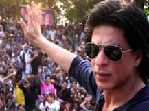 बॉलीवुड के किंग Shahrukh Khan से इस कदर नाराज हैं उनके फैंस कि सोशल मीडिया पर दे रहे हैं जान देने की धमकी