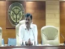 नोएडा एसएसपी के कथित वायरल वीडियो से हड़कंप, हापुड़ एसपी करेंगे मामले की जांच