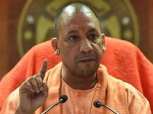 प्राथमिक शिक्षकों व शिक्षा मित्रों को योगी सरकार की सौगात, स्वास्थय बीमा को लेकर हुआ बड़ा एलान