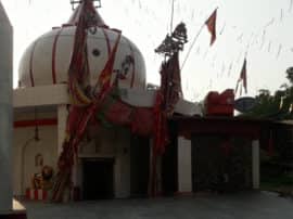 पीलीभीत के इस मंदिर की है प्राचीन मान्यता, हर बार खुदाई में निकल रहीं 11वीं शताब्दी की मूर्तियां पीलीभीत के इस मंदिर की है प्राचीन मान्यता, हर बार खुदाई में निकल रहीं 11वीं शताब्दी की मूर्तियां