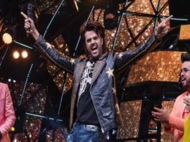 Bollywood Trending Manish Paul is hosting interactive game show मनीष पॉल इंटरैक्टिव गेम शो होस्ट कर रहे