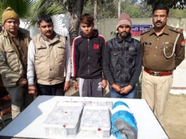 Noida 38 lakh rupees loot case police arrested accused नोएडा में 38 लाख रुपये की लूट थी फर्जी, पीड़ित ही निकला लूट का साजिशकर्ता