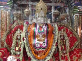 know the inside story of Ganesh ji three eyes temple in ranthambore यहां तीन आंख वाले गणपति पूरी करते है हर मनोकामना, अनोखे तरीके से भक्त गणेश जी तक पहुंचाते हैं अपनी बात