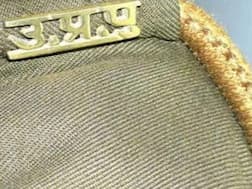 बीजेपी जिला अध्यक्ष के बेटे की पिटाई मामले में पुलिसकर्मियों पर गिरी गाज, 6 का तबादला