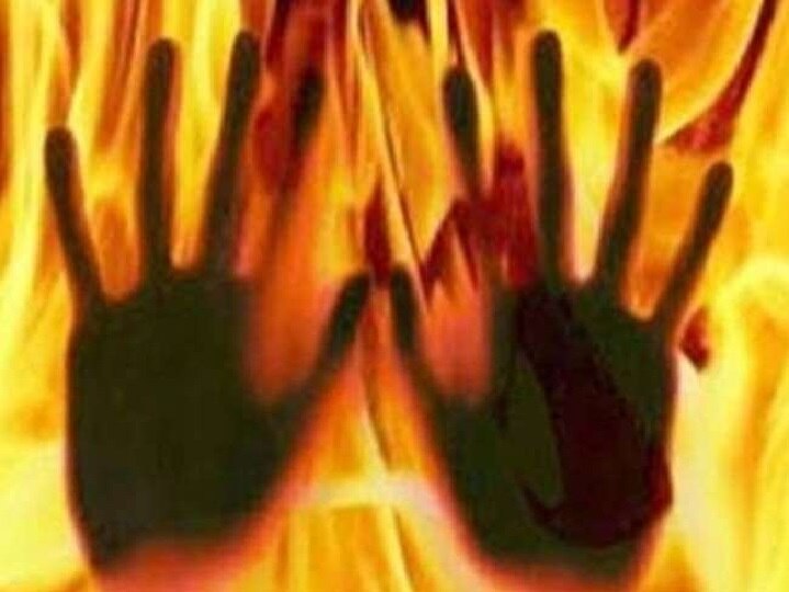 बिजनौर में रेप के बाद महिला को उतारा मौत के घाट, चारपाई से बांधकर जलाया शव
