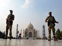 ताजमहल की सुरक्षा को लेकर हुई हाई लेवल मीटिंग, खामियों को दूर करने के दिए गए निर्देश