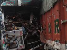 कोहरे की वजह से गोंडा में हुआ भीषण सड़क हादसा, आपस में टकराईं आधा दर्जन गाड़ियां