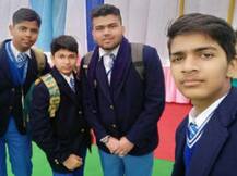 गोरखपुर के छात्रों का कमाल, एक किलोमीटर पैदल चलते ही चार्ज हो जाएगा आपका मोबाइल फोन