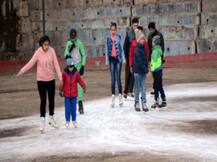 उत्तरकाशी का चाइन्शील ट्रैक आपको बर्फ पर स्कीइंग के लिये मजबूर कर देगा, बड़ी संख्या में आते हैं पर्यटक